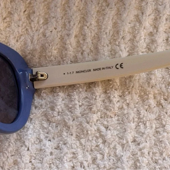 Moncler Snowcat Sunglasses in Blue - Picture 9 of 10